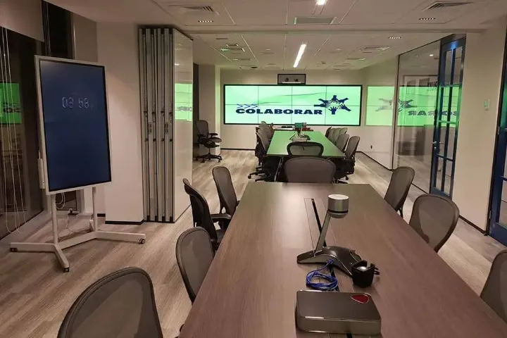 Videowall en las oficinas corporativas de Accenture